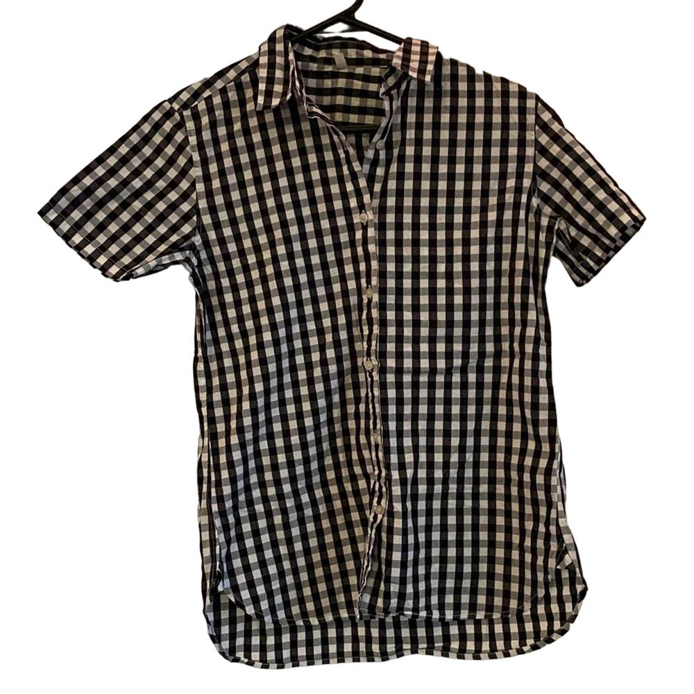 🌻 5/$15 🌻 EUC, Unbranded Gingham Print Button Up Shirt, Size Small